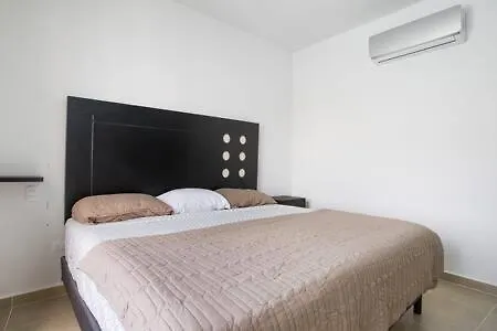 Departamento De Lujo 3 Recamaras En Exclente Ubicacion Daire Cancun Meksika