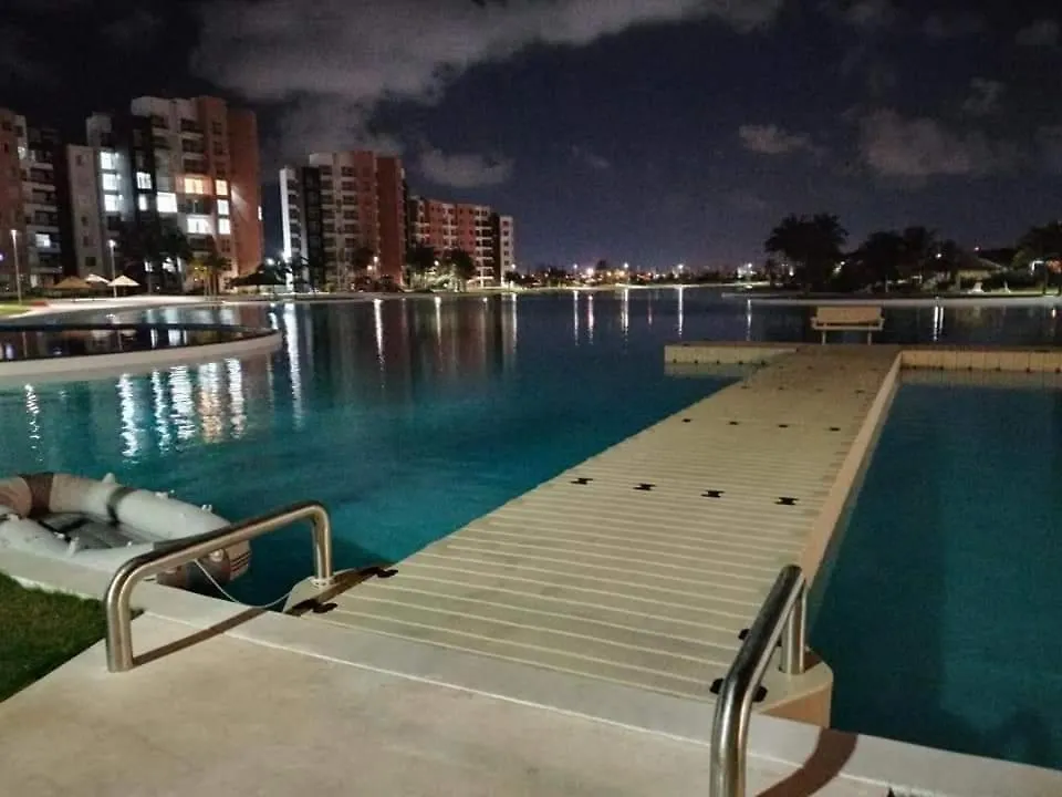Departamento De Lujo 3 Recamaras En Exclente Ubicacion Daire Cancun Meksika